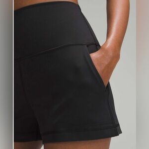 Lululemon Classic Align Shorts Size 6